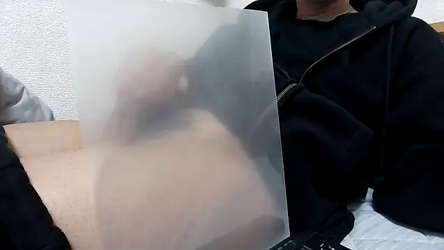 Snapshot of Kento26767 chatting on December 14, 2025, 2:33 pm Kento26767 online show from December 14, 2025, 2:33 pm