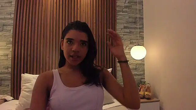 Snapshot of Miagomezx chatting on November 13, 2025, 6:01 pm Miagomezx online show from November 13, 2025, 6:01 pm