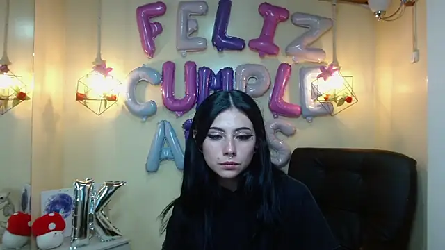 Snapshot of agarycus_ chatting on November 4, 2025, 1:37 pm agarycus online show from November 4, 2025, 1:37 pm