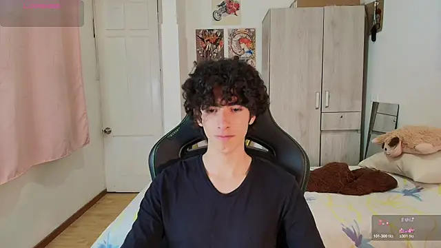 Nude Boy18 online show from April 16, 2026, 12:44 am