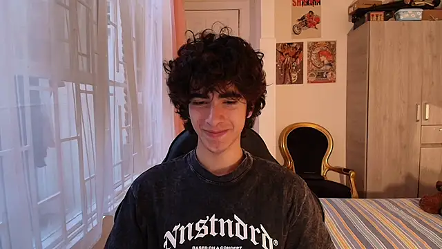 Snapshot of Nude_Boy18 chatting on November 1, 2025, 10:14 pm Nude Boy18 online show from November 1, 2025, 10:14 pm