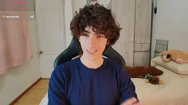 Snapshot of Nude_Boy18 chatting on December 1, 2025, 11:27 pm Nude Boy18 online show from December 1, 2025, 11:27 pm