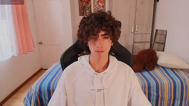 Snapshot of Nude_Boy18 chatting on January 14, 2026, 6:55 pm Nude Boy18 online show from January 14, 2026, 6:55 pm