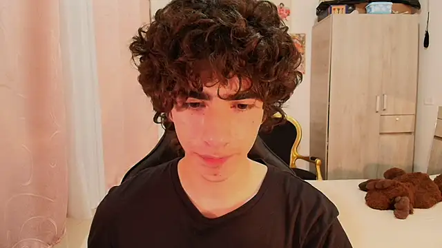 Snapshot of Nude_Boy18 chatting on October 25, 2025, 6:45 am Nude Boy18 online show from October 25, 2025, 6:45 am