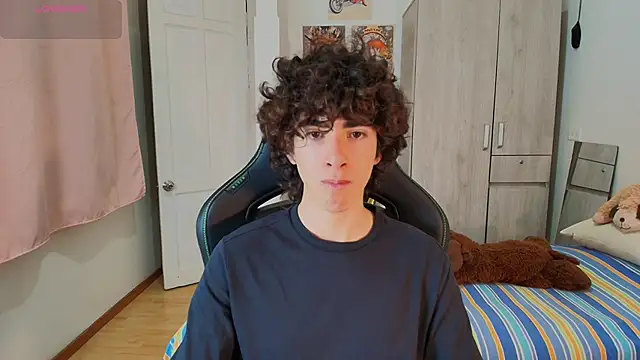 Snapshot of Nude_Boy18 chatting on December 14, 2025, 1:12 am Nude Boy18 online show from December 14, 2025, 1:12 am