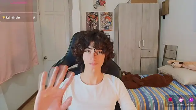 Nude Boy18 online show from March 11, 2026, 1:10 am