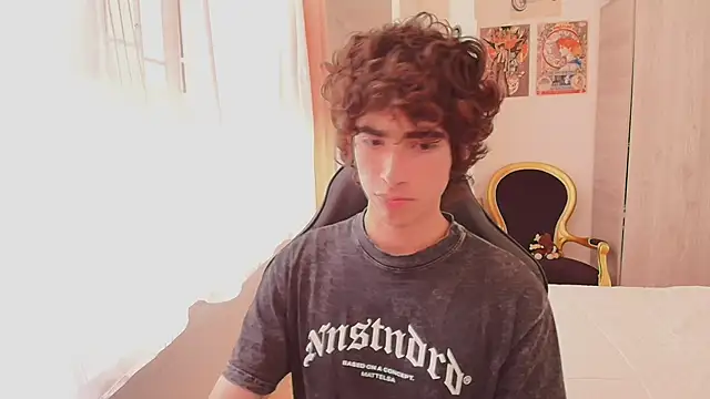 Snapshot of Nude_Boy18 chatting on October 24, 2025, 6:40 pm Nude Boy18 online show from October 24, 2025, 6:40 pm