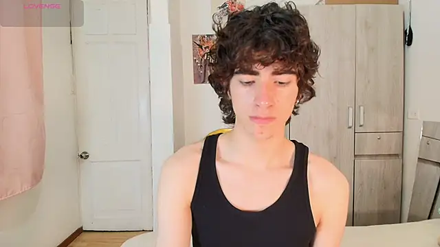 Snapshot of Nude_Boy18 chatting on November 17, 2025, 11:09 pm Nude Boy18 online show from November 17, 2025, 11:09 pm