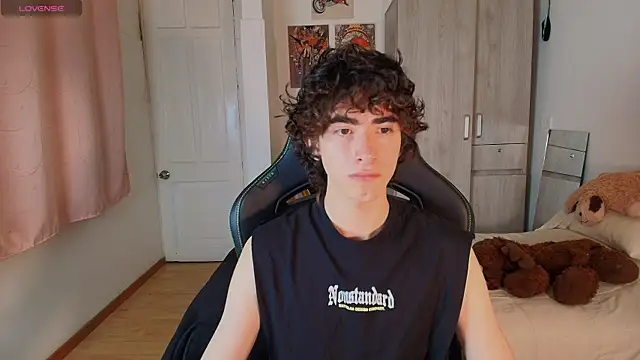 Snapshot of Nude_Boy18 chatting on December 1, 2025, 2:45 am Nude Boy18 online show from December 1, 2025, 2:45 am