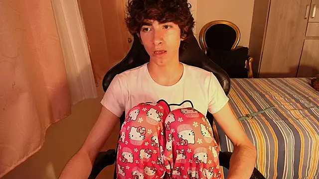 Snapshot of Nude_Boy18 chatting on November 3, 2025, 1:55 am Nude Boy18 online show from November 3, 2025, 1:55 am