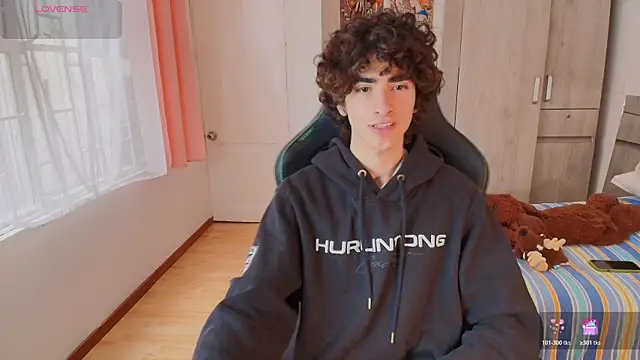 Snapshot of Nude_Boy18 chatting on November 28, 2025, 7:36 pm Nude Boy18 online show from November 28, 2025, 7:36 pm