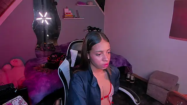 Snapshot of yumi_hanna chatting on December 4, 2025, 2:32 am yumi hanna online show from December 4, 2025, 2:32 am