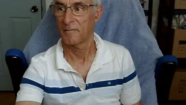 funone1999 online show from April 9, 2026, 8:26 pm