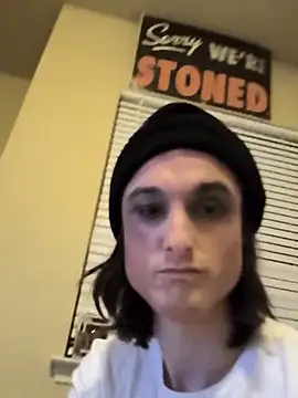 Eye77798 online show from November 28, 2025, 2:56 am