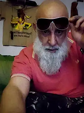 Snapshot of barbaszztop chatting on December 21, 2025, 7:15 pm barbaszztop online show from December 21, 2025, 7:15 pm