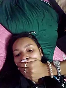 Natural Asian Girl online show from September 28, 2025, 1:18 pm