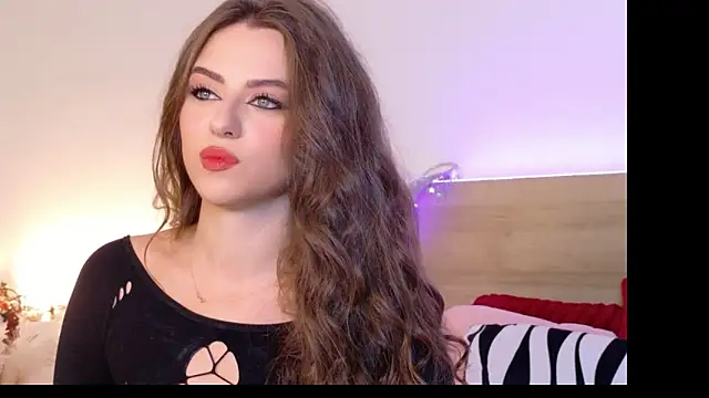 Snapshot of Sienna_Voss chatting on November 21, 2025, 7:57 pm Sienna Voss online show from November 21, 2025, 7:57 pm