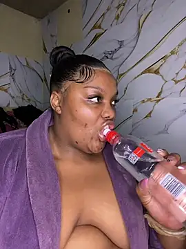 chubbybbw18 online show from March 11, 2026, 4:12 pm