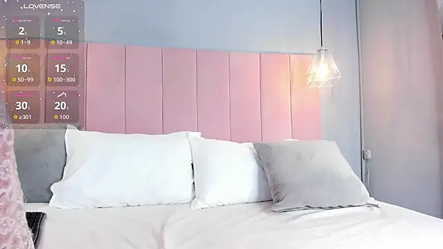 Snapshot of Cloe_Black chatting on November 1, 2025, 4:41 am Cloe Black online show from November 1, 2025, 4:41 am