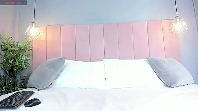 Snapshot of Cloe_Black chatting on October 23, 2025, 4:55 am Cloe Black online show from October 23, 2025, 4:55 am