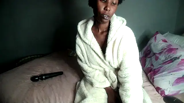 Snapshot of blueyXxX chatting on April 18, 2026, 4:53 pm blueyXxX online show from April 18, 2026, 4:53 pm