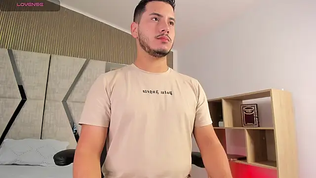 Axel grey  online show from February 9, 2026, 12:25 pm