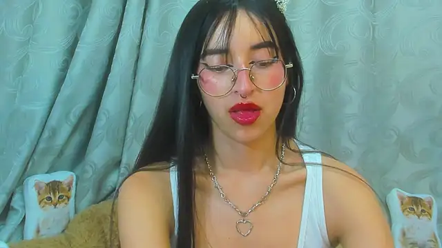 Snapshot of _Amatista_Fire chatting on October 28, 2025, 1:43 pm Amatista Fire online show from October 28, 2025, 1:43 pm