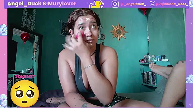 Angel Duck online show from April 14, 2026, 6:02 pm