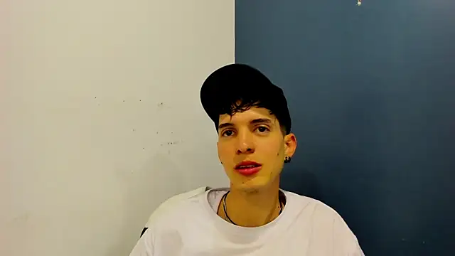 Snapshot of Jheampiiero chatting on December 20, 2025, 1:25 pm Jheampiiero online show from December 20, 2025, 1:25 pm