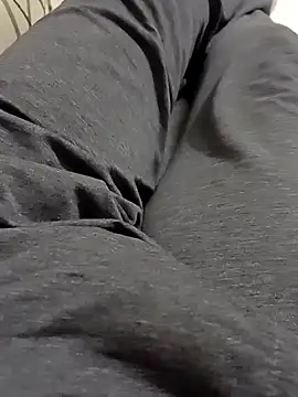 OGUZOZAN online show from October 16, 2025, 7:33 pm