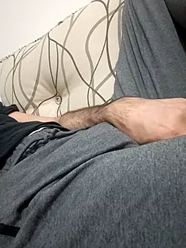 OGUZOZAN online show from October 6, 2025, 8:42 pm