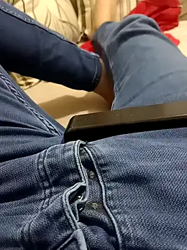 OGUZOZAN online show from September 10, 2025, 6:40 pm