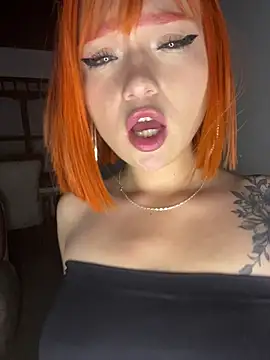 Snapshot of Alysson_LS chatting on November 19, 2025, 2:22 am Alysson LS online show from November 19, 2025, 2:22 am