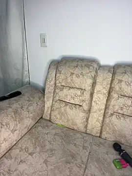 Snapshot of Alysson_LS chatting on December 4, 2025, 1:26 am Alysson LS online show from December 4, 2025, 1:26 am