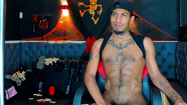 Snapshot of DIEGO_WICKED chatting on October 29, 2025, 12:26 pm DIEGO WICKED online show from October 29, 2025, 12:26 pm