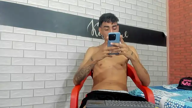 Snapshot of Sexvergon_26 chatting on October 25, 2025, 8:42 pm Sexvergon 26 online show from October 25, 2025, 8:42 pm