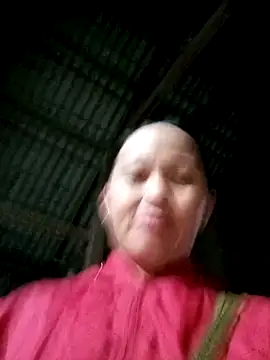 MaiHoa69 online show from October 22, 2025, 12:26 pm