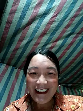 Snapshot of Bliss_rose chatting on October 26, 2025, 2:01 am Bliss rose online show from October 26, 2025, 2:01 am