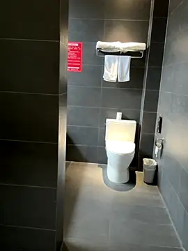 xiaoqiao ss online show from October 30, 2025, 4:44 am