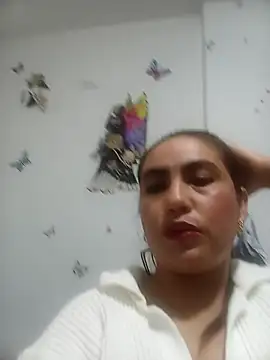 Snapshot of AddyStuart_ chatting on November 18, 2025, 3:54 am AddyStuart online show from November 18, 2025, 3:54 am