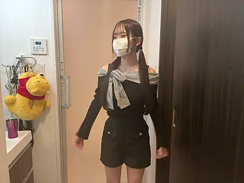 Snapshot of nano-da-u chatting on November 4, 2025, 7:28 pm nano-da-u online show from November 4, 2025, 7:28 pm