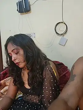 Hotbhabi305 online show from February 25, 2026, 5:13 pm