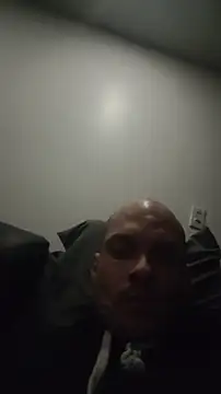 Snapshot of Anarchy111777 chatting on December 16, 2025, 4:28 am Anarchy111777 online show from December 16, 2025, 4:28 am