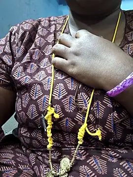 Snapshot of TAMIL_ELAKKIYA chatting on February 23, 2026, 6:08 pm TAMIL ELAKKIYA online show from February 23, 2026, 6:08 pm