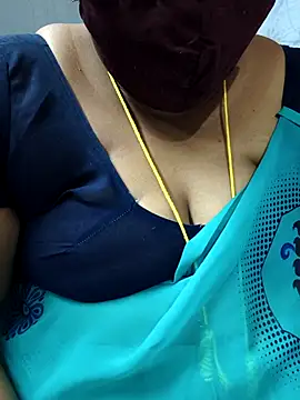 Snapshot of TAMIL_ELAKKIYA chatting on February 27, 2026, 4:40 pm TAMIL ELAKKIYA online show from February 27, 2026, 4:40 pm