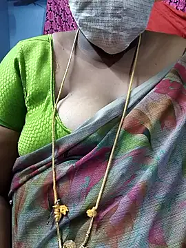 Snapshot of TAMIL_ELAKKIYA chatting on November 20, 2025, 8:37 am TAMIL ELAKKIYA online show from November 20, 2025, 8:37 am