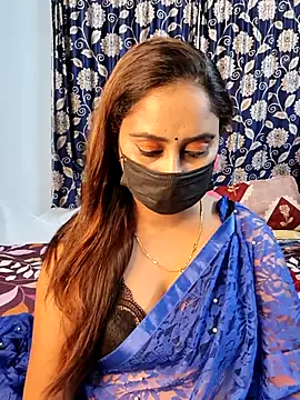 Cute-lusi online show from October 24, 2025, 7:46 pm