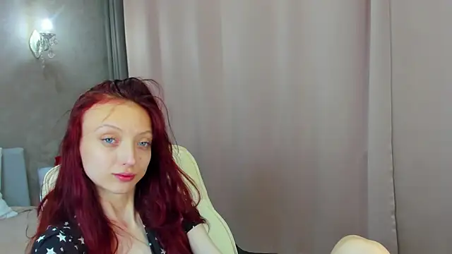 Snapshot of Daria_J chatting on October 6, 2025, 4:13 am Daria J online show from October 6, 2025, 4:13 am