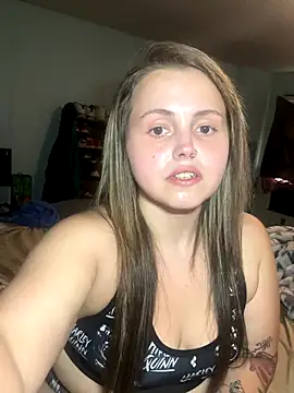 JuicyExxxperience online show from October 27, 2025, 4:30 pm