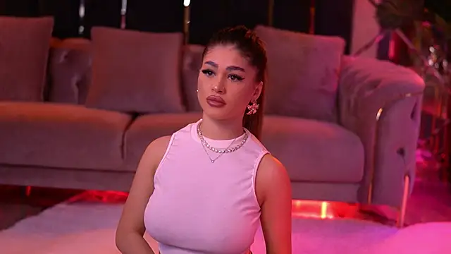 BellaNoirre online show from February 27, 2026, 6:30 pm